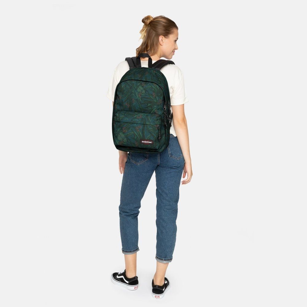 Eastpak brize mel dark store
